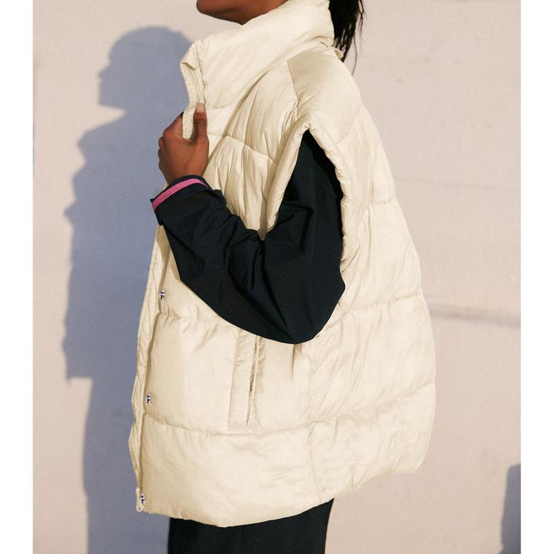 Hixiaohe Womens Casual Oversized Puffer Vest Stand Collar Full Zip Sleeveless Bubble Puffer Vest Quilted Padded Warm Coat Outwear