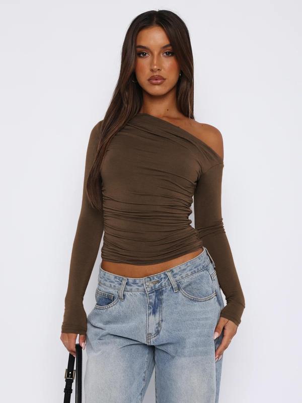 Women's Y2K Style Ruched Asymmetrical Neck Crop Tee, Fall Outfits, Earthtone Fallfreshness, Street Fashion Long Sleeve T-shirt for Daily Wear, T Shirts for Women, Ladies Clothes for All Seasons, Birthday Gifts